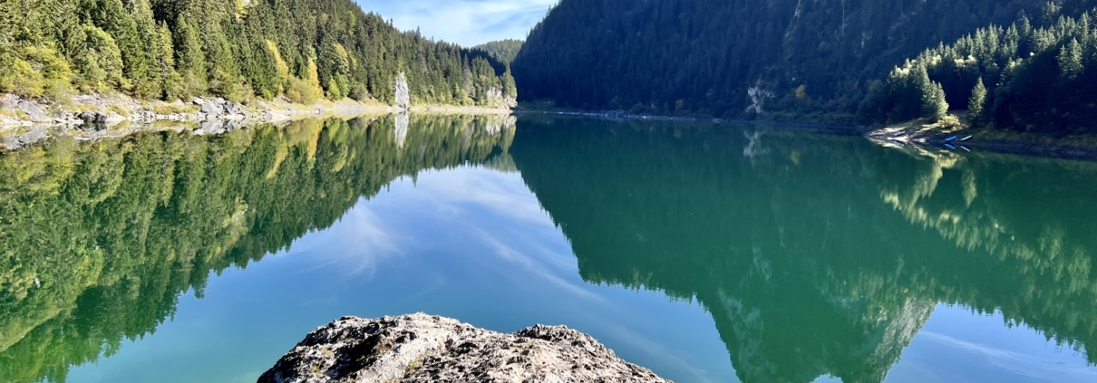 Balade du lac de Tanay eau turquoise