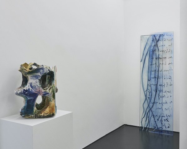 A gauche, Johannes Nagel, à droite, Catherine Bolle , galerie Fabienne Levy ©Gilian Cardacci
